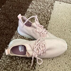 NWOT Roots pink fabric running shoes.
